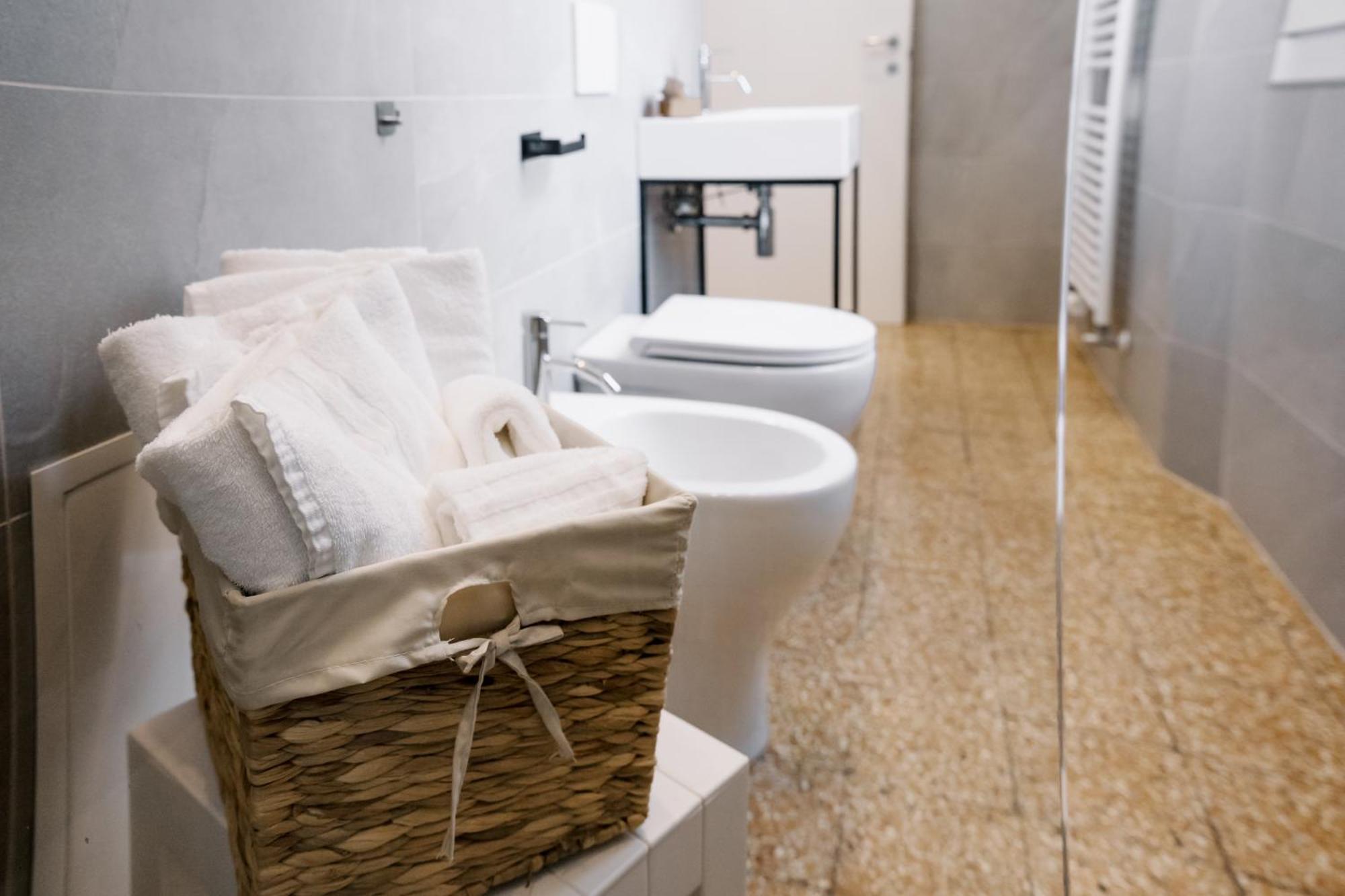 Lami Room & Apartment Castel San Pietro Terme Exterior photo